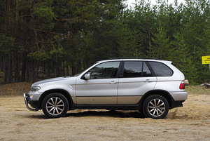 BMW X5 facelift (4 фото из 6)