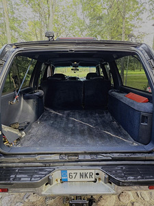 Chevrolet Suburban (8 фото из 8)