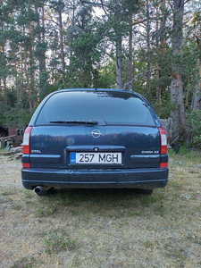 Opel omega (6 фото из 8)