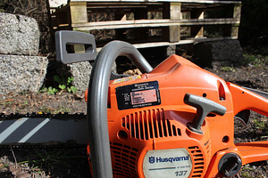 Mootorsaag HUSQVARNA 137 (2 foto / 4)