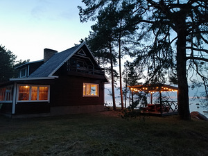 Rendi endale mõnus suvemaja otse mere kaldal (14 foto / 14)
