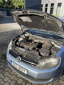Volkswagen GOLF 1,4TSI bensiin 90kw 2011 (5 foto / 15)