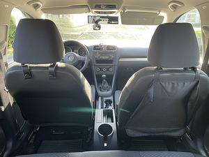 Volkswagen GOLF 1,4TSI bensiin 90kw 2011 (7 foto / 15)
