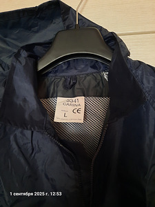 Veekindel ülikond, kapuutsiga jope ja püksid (3 foto / 5)