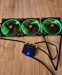 Jahutussüsteem Thermaltake Ring 14 LED RGB 3 Set (3 foto / 4)