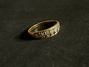 Kuld sõrmus teemantidega 750 proov (№K228)