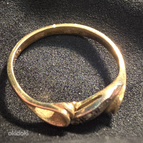 Kuld sõrmus teemandiga 750 proov (№L928) (foto #3)