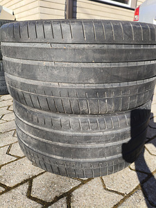 275/35/20 Vredestein (1 foto / 3)