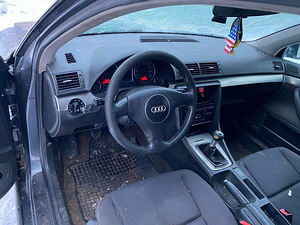 Audi A4 2.5 132kW Quattro varuosadeks (5 foto / 6)