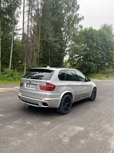 BMW x5 M-pakett 3.0d 210kw (2 foto / 9)