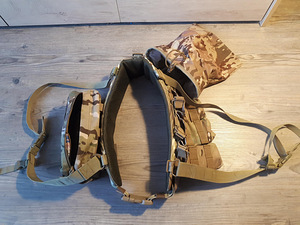 Erinevad airsofti asjad, taskud, pouch, vestid, vööd, mütsid (3 foto / 10)