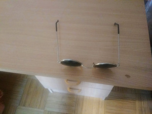 Солнцезащитные очки (3 фото из 3)