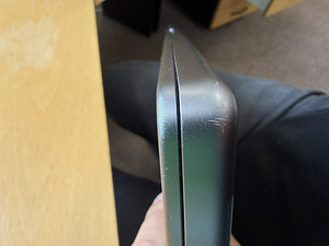 Apple Macbook Pro Retina 16" 2021 M1 Pro 32GB RAM 1TB SSD (9 foto / 10)