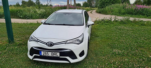 Toyota Avensis (1 foto / 11)