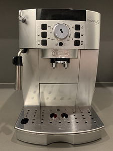 Kohvimasin DeLonghi Magnifica S ECAM 22.110. SB (1 foto / 2)