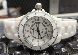 CHANEL J12 QURTZ D=39MM (1 foto / 8)