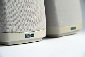 Колонки altec Lansing 2.1 (2 фото из 7)