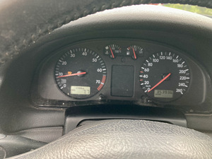 VW Passat 1.8110kw (7 foto / 7)