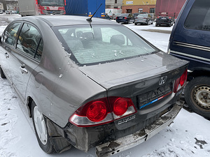 Honda Civic 2006-2009 Hybriid (3 foto / 10)