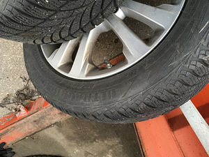CEED KIA GOODYEAR ULTRA GRIPP (3 foto / 3)