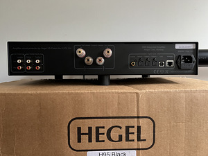 Усилитель/стример Hegel H95 (2 фото из 2)