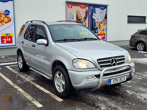 Mercedes-Benz ML 270 Facelift (3 foto / 6)