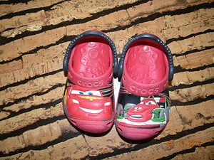 Multifilmikangelastega Crocsid (2 foto / 3)