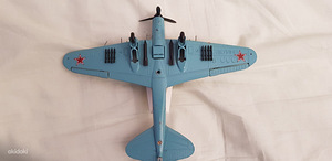 Ründelennuk Il-2 (3 foto / 8)