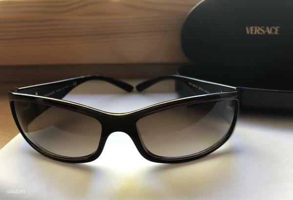 Солнечные очки VERSACE (фото #1)