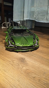 42115 LEGO® Technic Lamborghini Sian FKP 37 (2 foto / 3)
