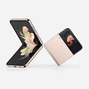 Samsung Galaxy Flip4 (1 foto / 7)