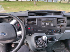 Ford Transit 2.4 103kW 2011a (9 foto / 9)