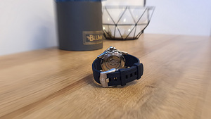 Uued meeste käekellad Omega Seamaster (6 foto / 7)