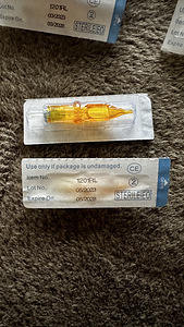 Tattoo supplies (2 foto / 2)