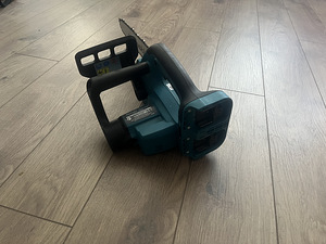 Makita duc302 (2 foto / 2)