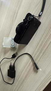 Sony RX100 VI kompaktkaamera (3 foto / 6)