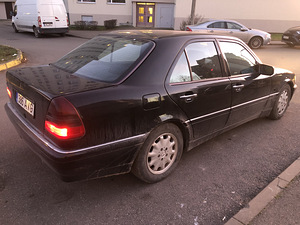 Mercedes w202 c200 kompressor (11 foto / 15)