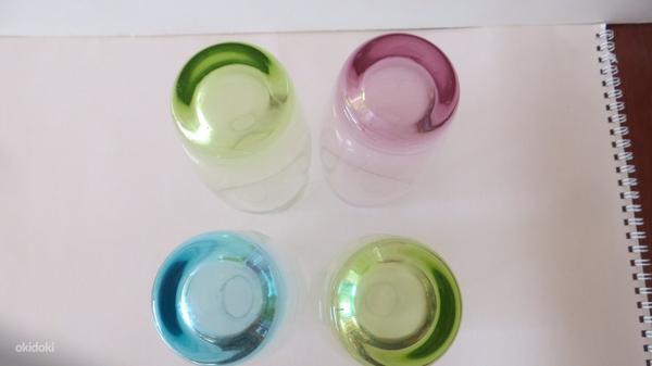 Mitmevärvilised klaasid. 13,5 cm x 5,0 cm. (foto #3)