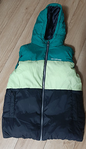 Vest RESERVED suurus 170 (2 foto / 3)