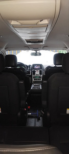 Продам Chrysler Grand Voyager (13 фото из 13)