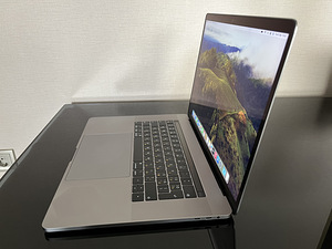 Apple Macbook Pro 15-inch (2018) (6 foto / 6)