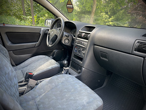 Opel Astra 1.6 55kW (9 foto / 12)
