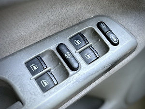 Volkswagen Passat 1.8 110kW (13 foto / 14)