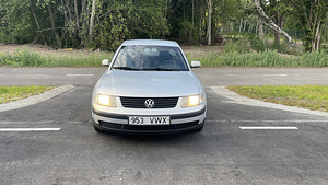 Volkswagen Passat (1 foto / 7)