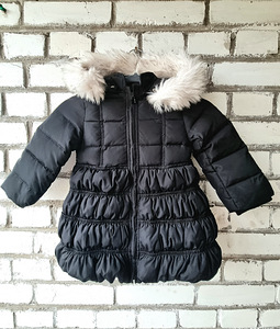 Новое, зимнее пальто для девочек. Натуральный пух.