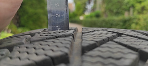 Шины Bridgestone Blizzak LM005 255/55 R18 (7 фото из 8)