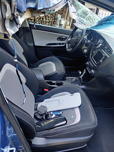 Kia Ceed 1.6 99kW 2014a AVARIILINE (11 foto / 13)