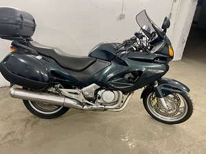 HONDA NT 650V (3 foto / 7)