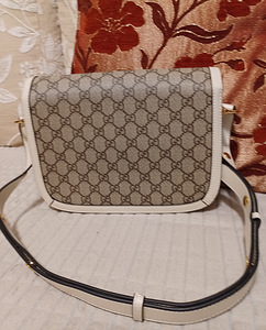 Сумка GUCCI (2 фото из 6)