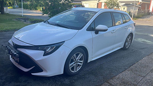 Takso, Bolt, Forus autode rent Pärnus Toyota Hybride LPG (2 foto / 3)